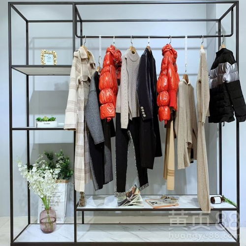 河南品牌女裝折扣店加盟 解析卡拉貝斯服裝尾貨批發如何助力創業成功